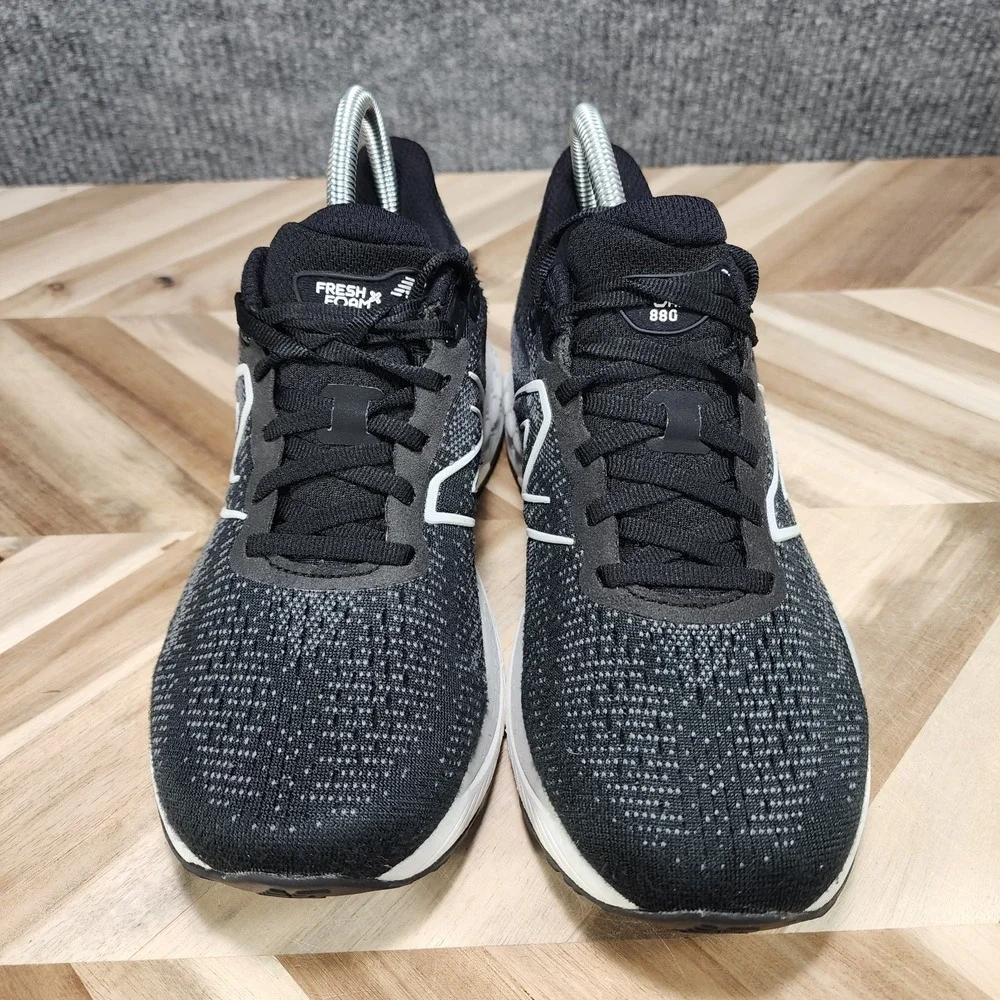 New Balance Fresh Foam X 880v12 Women's 8 Black White Running Shoes W880B12